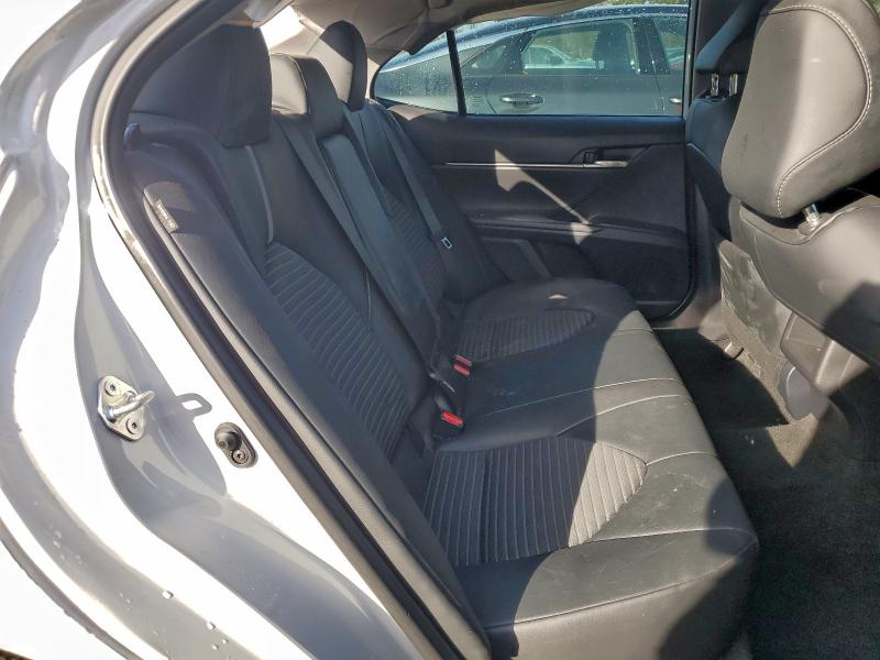 Фото 10 - TOYOTA CAMRY