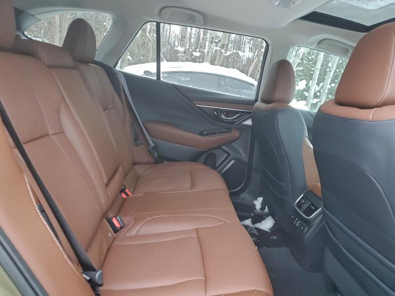 Фото 10 - SUBARU OUTBACK