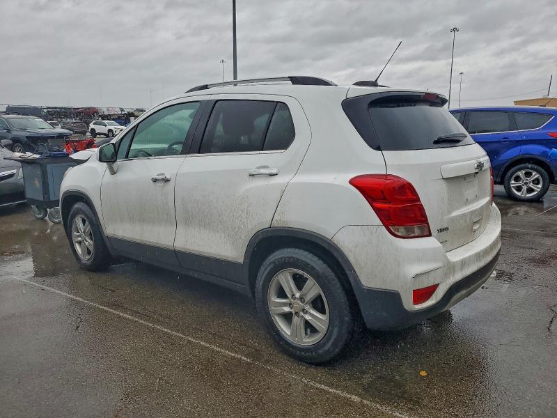 Фото 2 - CHEVROLET TRAX