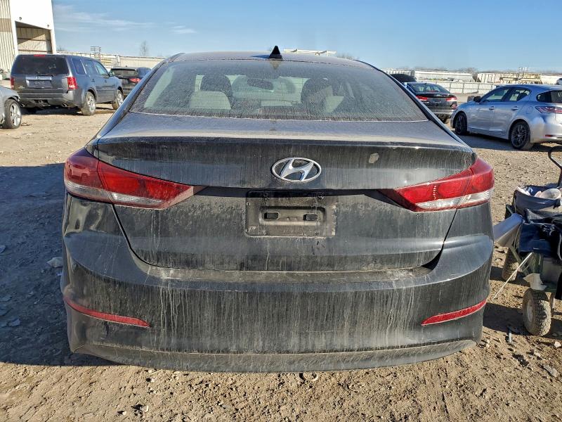 Фото 6 - HYUNDAI ELANTRA