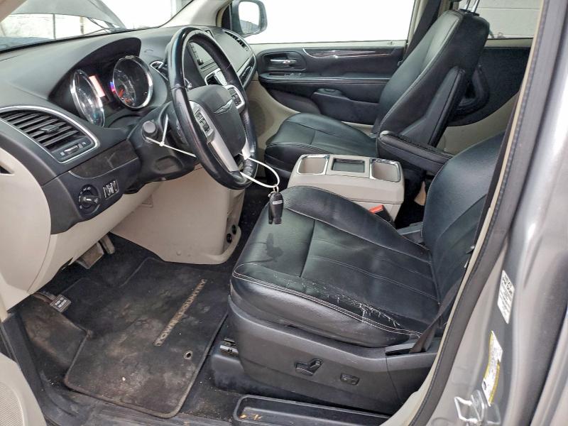 Фото 7 - CHRYSLER MINIVAN