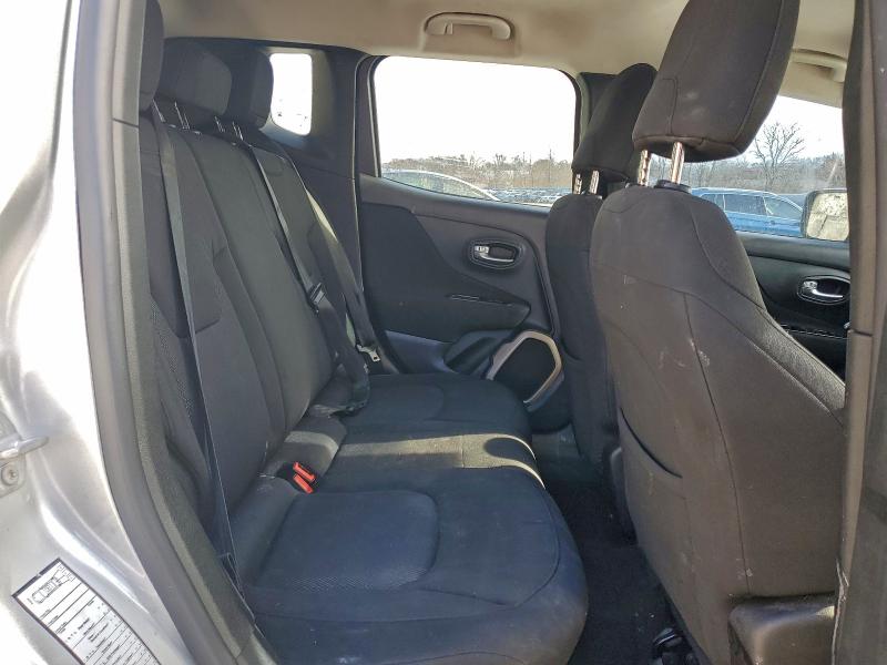 Фото 11 - JEEP RENEGADE