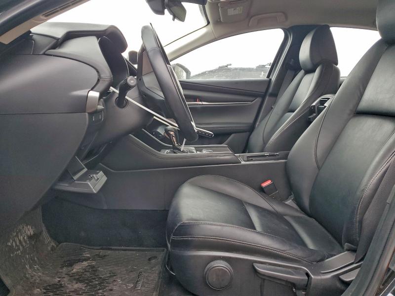 Фото 7 - MAZDA 3