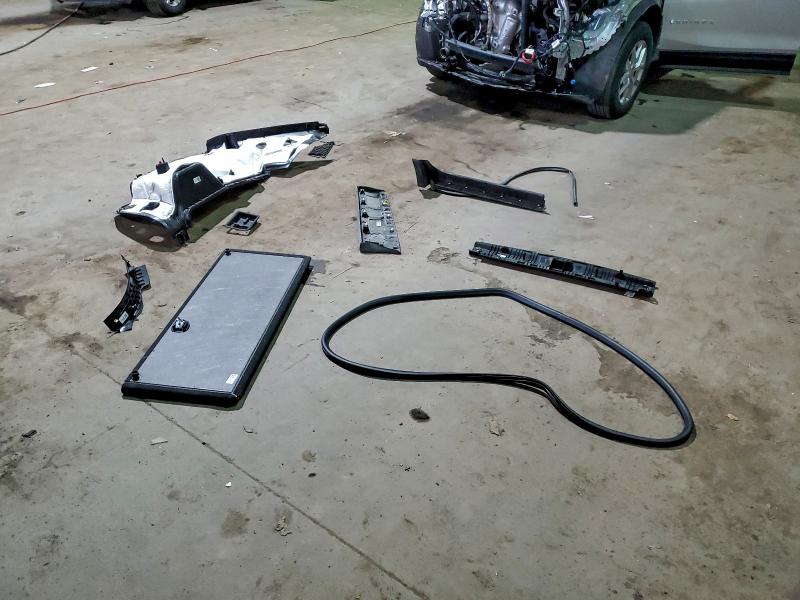 Фото 13 - CHEVROLET EQUINOX