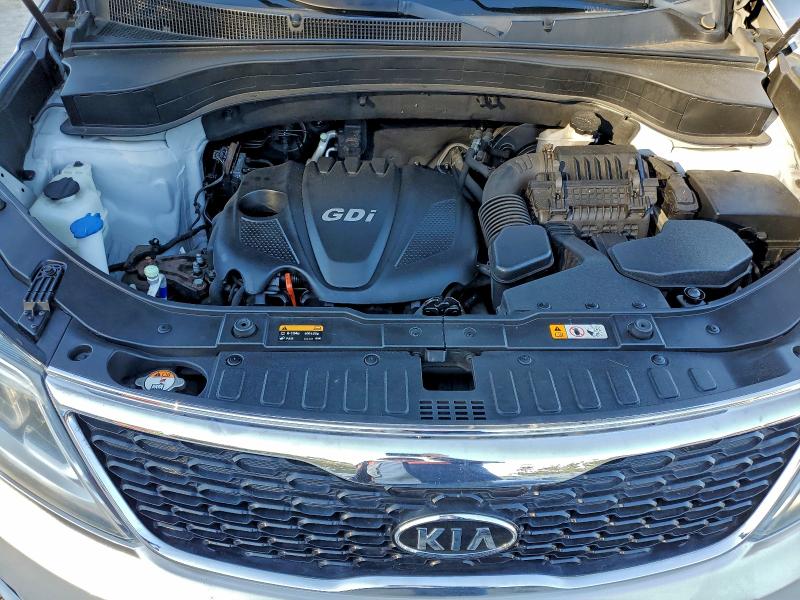 Фото 12 - KIA SORENTO