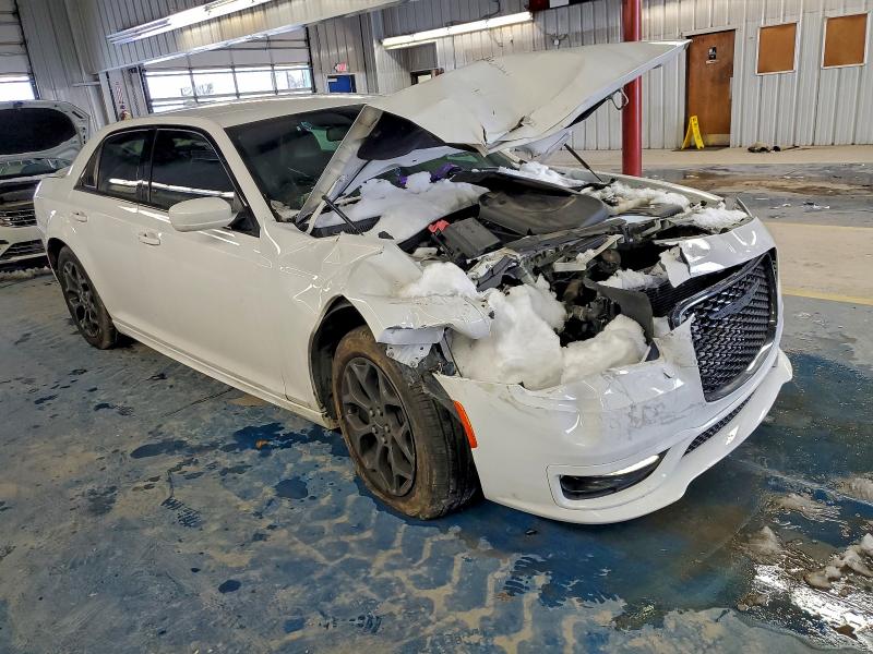 Фото 4 - CHRYSLER 300