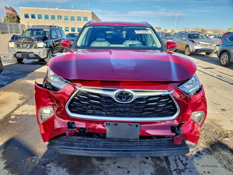 Фото 5 - TOYOTA HIGHLANDER