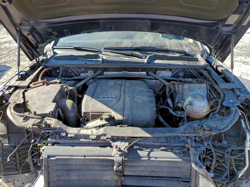 Фото 12 - AUDI Q5