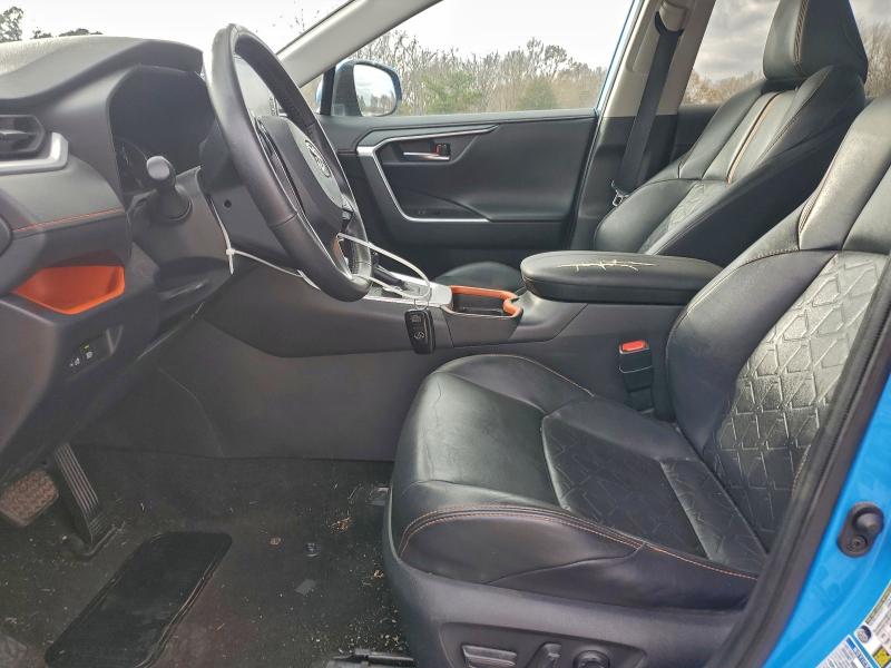 Фото 7 - TOYOTA RAV4