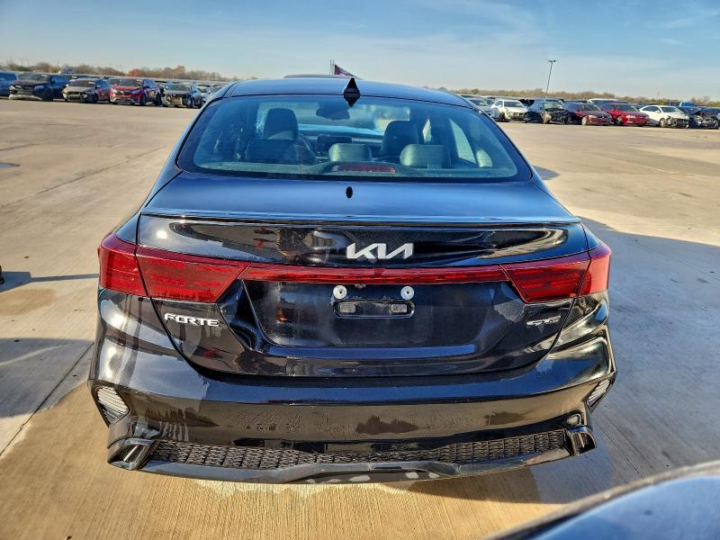 Фото 6 - KIA FORTE