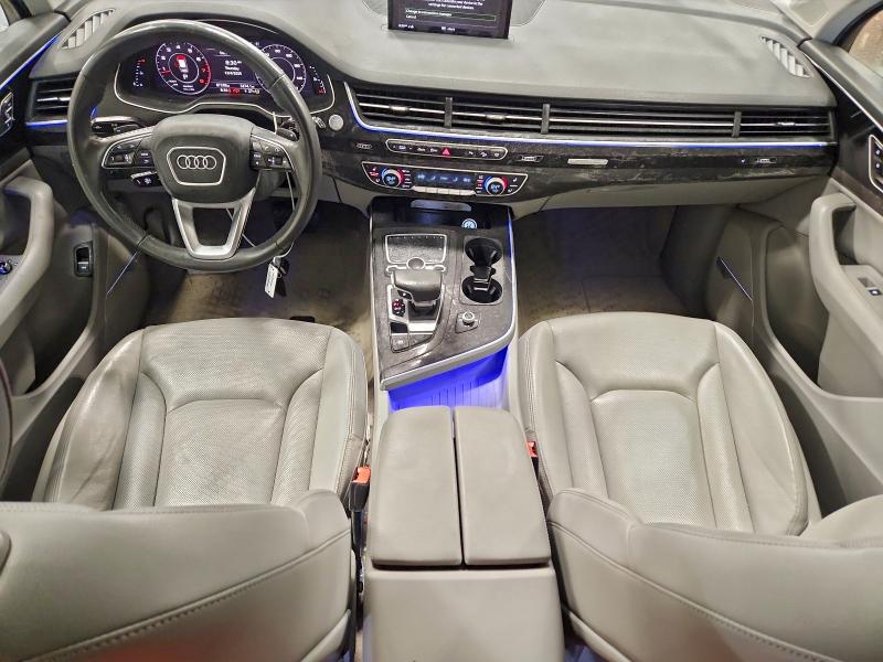 Фото 8 - AUDI Q7