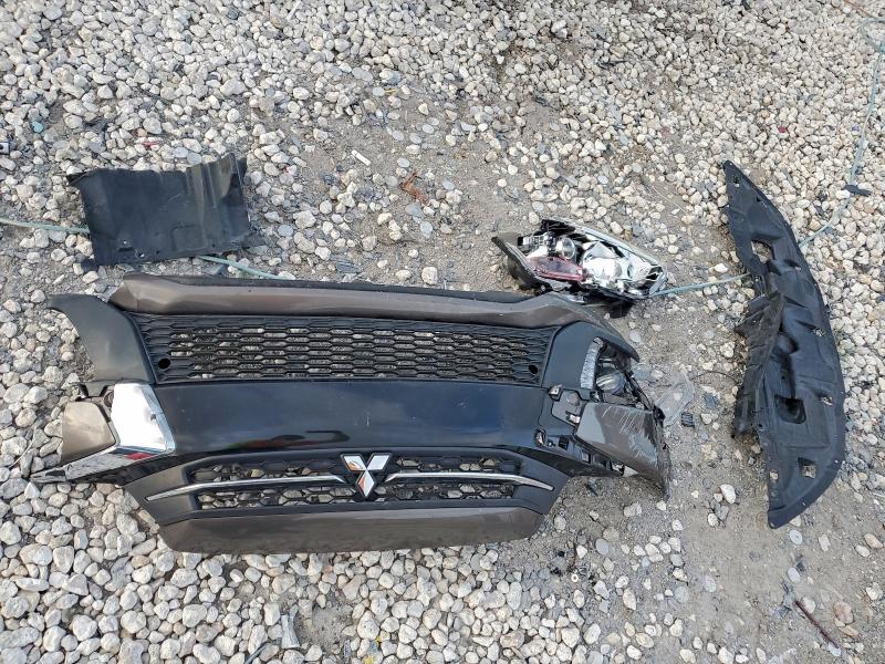 Фото 12 - MITSUBISHI OUTLANDER