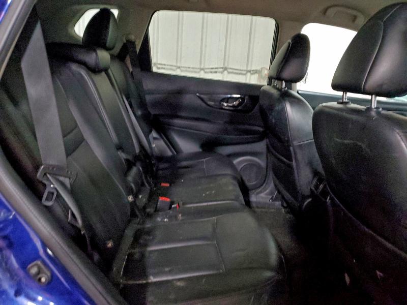 Фото 11 - NISSAN ROGUE