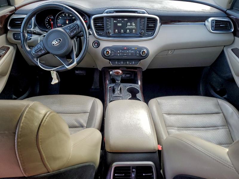 Фото 8 - KIA SORENTO