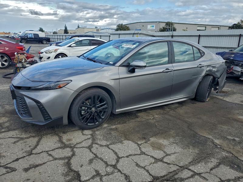 Фото 1 - TOYOTA CAMRY