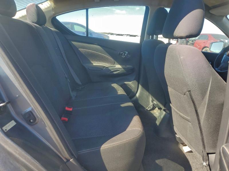 Фото 10 - NISSAN VERSA