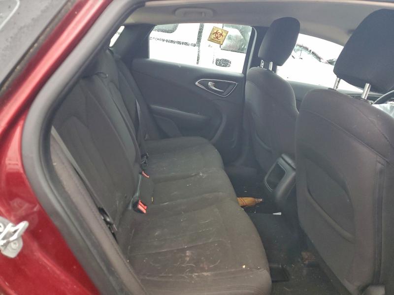 Фото 10 - CHRYSLER 200