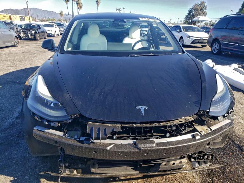 Фото 5 - TESLA MODEL 3