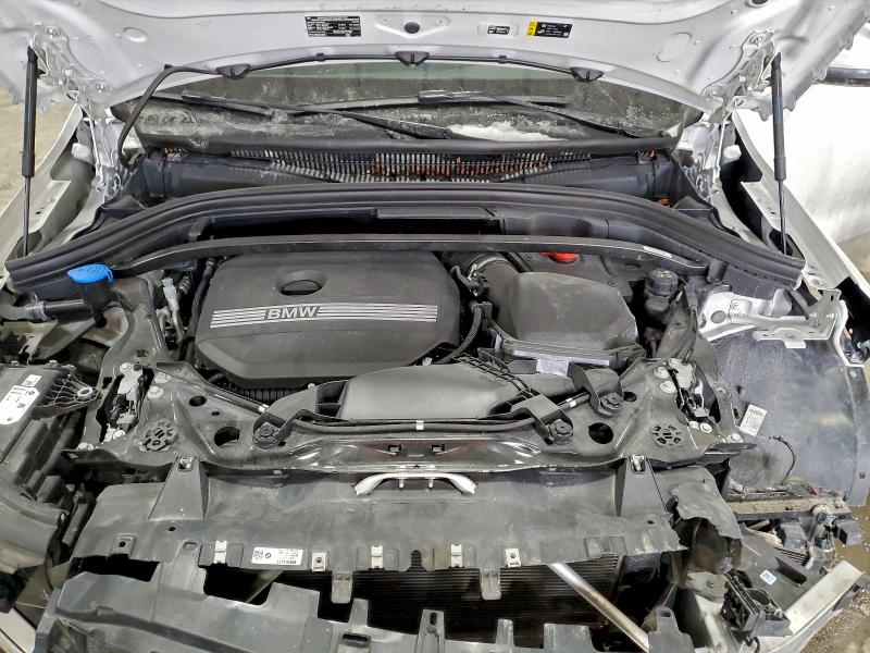 Фото 12 - BMW X1