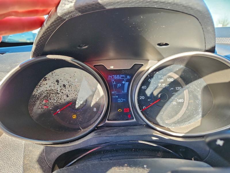 Фото 9 - HYUNDAI VELOSTER