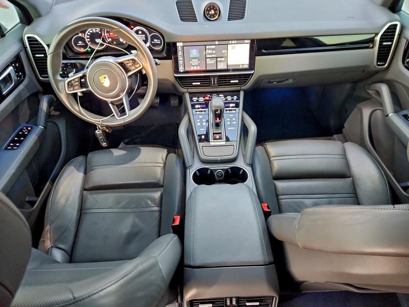 Фото 8 - PORSCHE CAYENNE