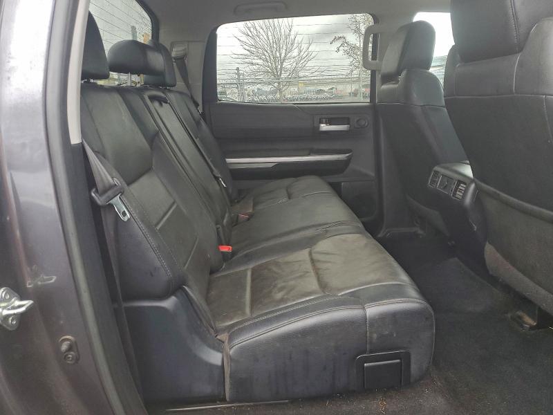 Фото 10 - TOYOTA TUNDRA