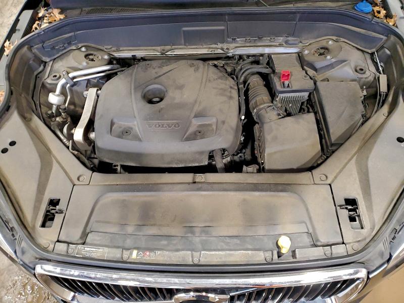 Фото 12 - VOLVO XC90