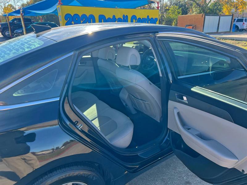 Фото 6 - HYUNDAI SONATA