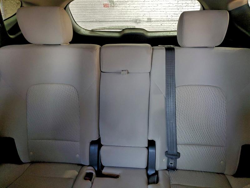 Фото 10 - HYUNDAI SANTA FE