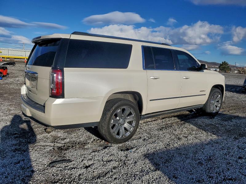 Фото 3 - GMC YUKON