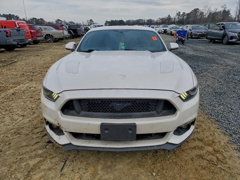 Фото 5 - FORD MUSTANG