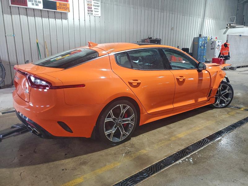 Фото 3 - KIA STINGER