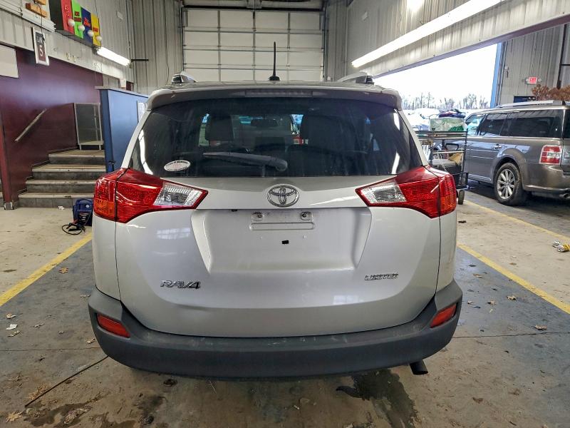 Фото 6 - TOYOTA RAV4