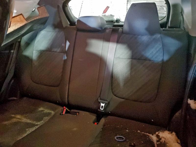 Фото 10 - KIA SELTOS