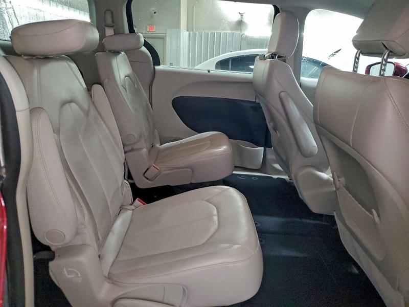 Фото 11 - CHRYSLER PACIFICA