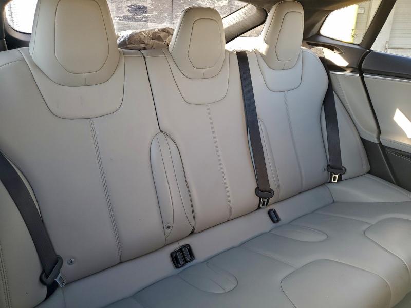 Фото 10 - TESLA MODEL S