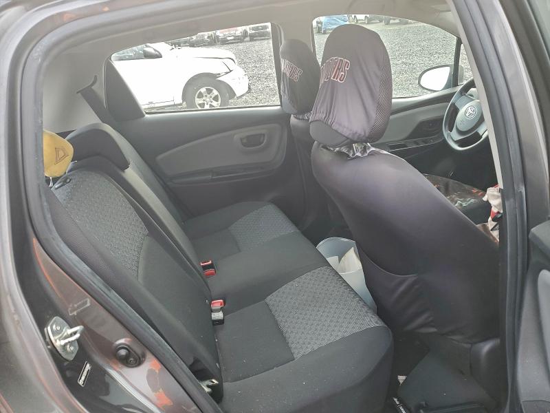 Фото 10 - TOYOTA YARIS