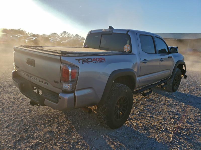 Фото 3 - TOYOTA TACOMA