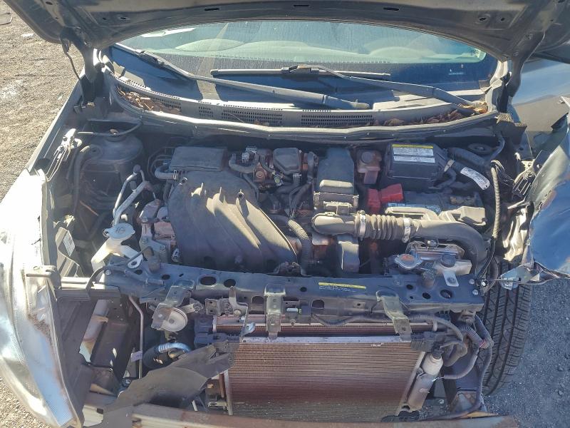 Фото 11 - NISSAN VERSA