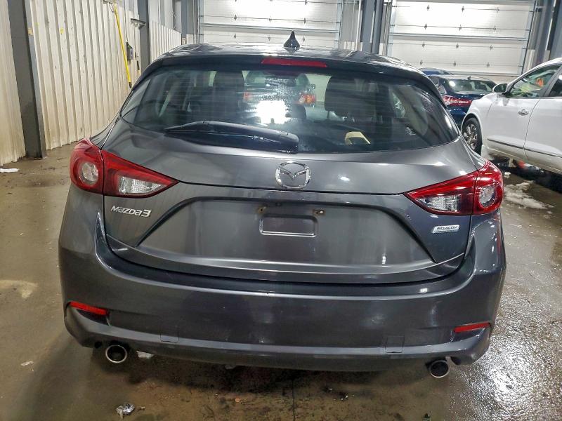 Фото 6 - MAZDA 3