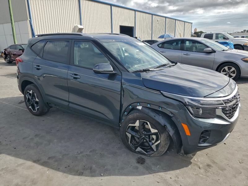 Фото 4 - KIA SELTOS