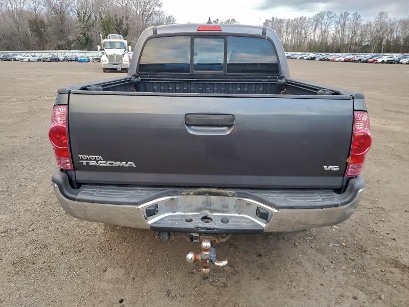 Фото 6 - TOYOTA TACOMA