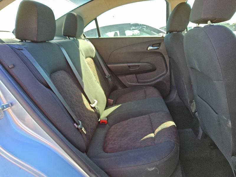 Фото 10 - CHEVROLET SONIC