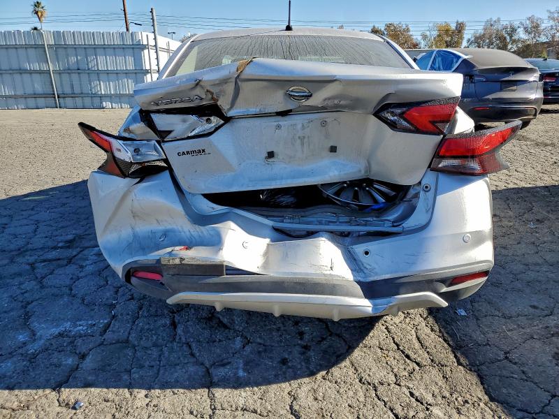 Фото 6 - NISSAN VERSA