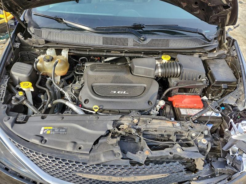 Фото 12 - CHRYSLER PACIFICA