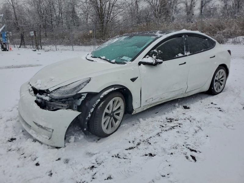 Фото 1 - TESLA MODEL 3