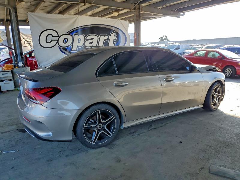 MERCEDES-BENZ A-CLASS 2019 VIN WDD3G4EB8KW019802