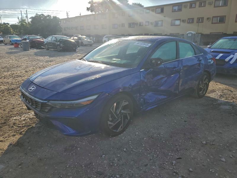 Фото 1 - HYUNDAI ELANTRA