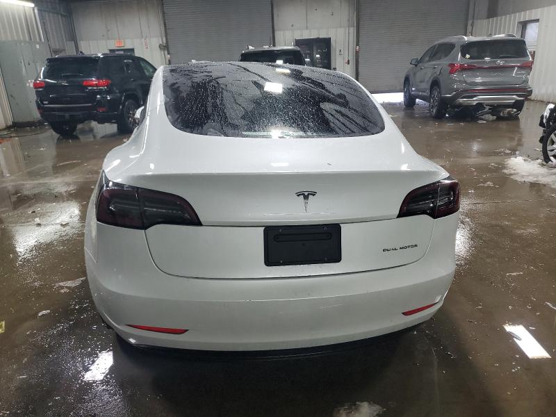 Фото 6 - TESLA MODEL 3