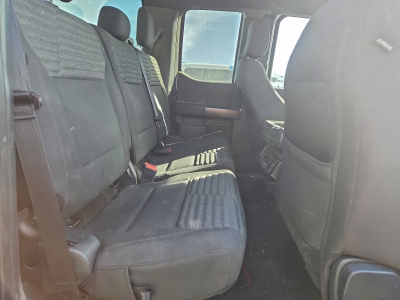 Фото 10 - FORD F150 STX